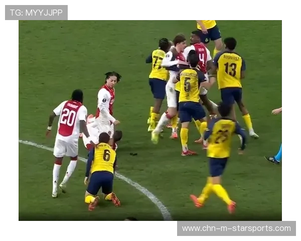 门将神级扑救改变比赛走势，被誉为“救世主”