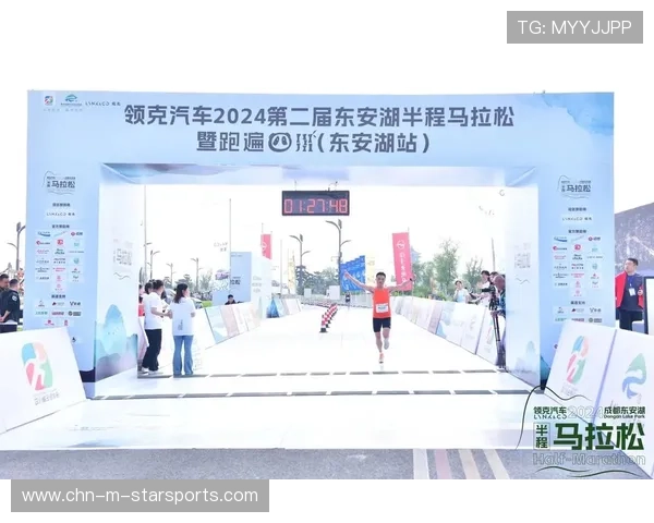 成都考生招聘跑步入场成社交媒体热点，成都跑步比赛