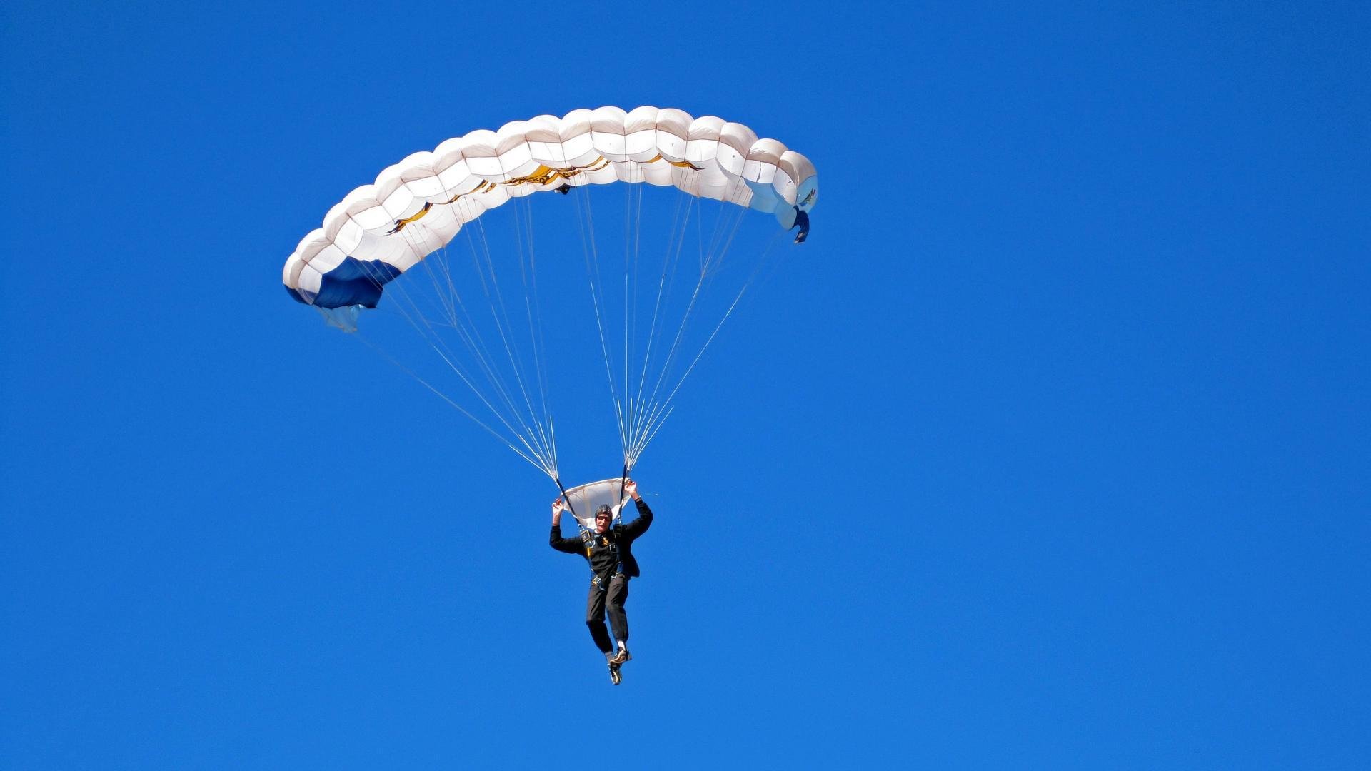 星空·体育app下载-世界田径：肯尼亚跑者再创新高，刷新赛场纪录！，肯尼亚长跑运动员名单